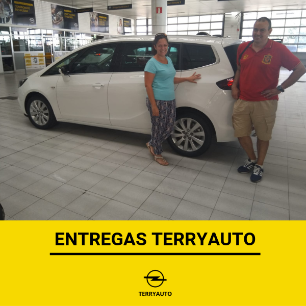 terryauto_'s tweet photo. #EntregasTerryAuto 🔑 Tras un exhaustivo análisis de nuestro catálogo, Mari Ángeles y Alfredo se han terminado decantando por un #OpelZafira blanco que les llevara a sus lugares favoritos estas vacaciones ¡Gracias por confiar en nosotros! ⚡⚡ https://t.co/jNs49qlefG