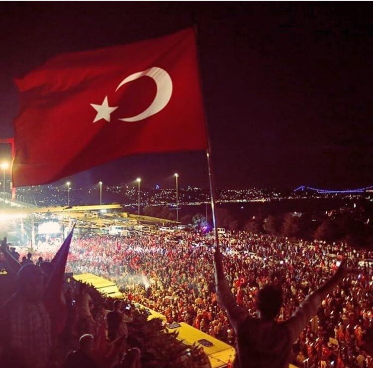 #15TEMMUZDESTANI
Tüm şehitlerimizi rahmetle anıyoruz...