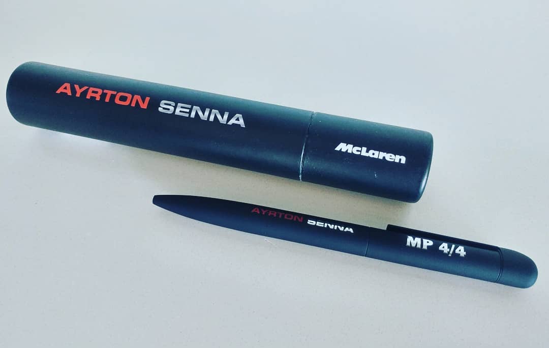YuriiChernyshov's tweet photo. @TakumaSatoRacer Takuma, you gave autograph to this boy with Ayrton Senna's McLaren pen :-)
It was a pleasure toy watch you race over Toronto's streets! https://t.co/2P7nDOWd6T