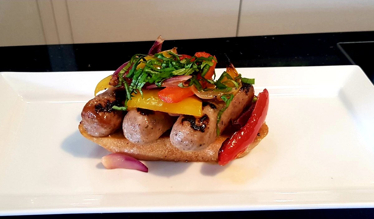 Out_Cook's tweet photo. Few snaps from our 'Summer Bounty' class. 
On the menu:
Strawberry Bellini
Seabass with Grapefruit, Watercress, Tomato &amp; Coriander
Sausage and Peppers with Sourdough
Garlic &amp; Lemon Halloumi, Salad of Courgette, Mint &amp; Peas 

Check out more classes @ https://t.co/SuEK4FMXPt https://t.co/2v5X20cKvb