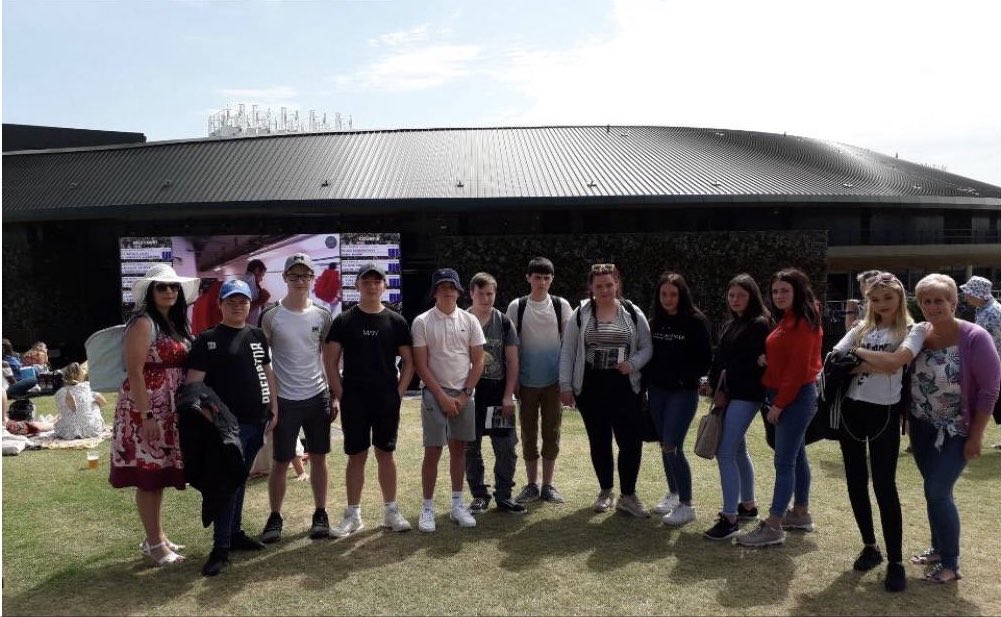Lauck89's tweet photo. Last week our @PrincesTrustWal young people from Llangatwg school in #Neath attended @Wimbledon as a result of winning the tennis tournament on our Achieve programme! ๐พ
#achieve #education #differentwaysoflearning https://t.co/DHJVtl2OI0