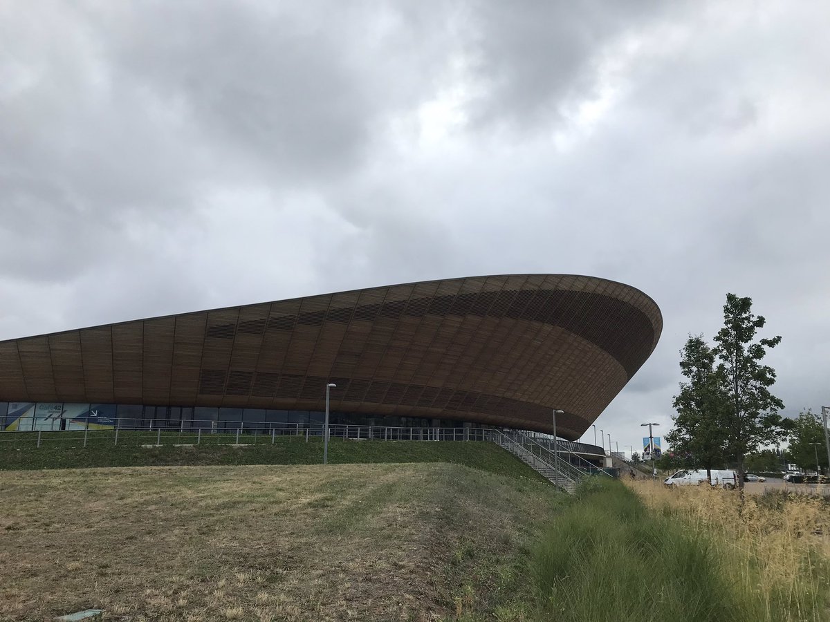 TeamSportsAid's tweet photo. We’re all set for an engaging workshop at @LeeValleyVP as SportsAid athletes, supported by @RBC, come together for a day of learning 📝

5️⃣0️⃣ talented young British athletes are receiving a financial award, mentoring and personal development opportunities through RBC this year 🇬🇧 https://t.co/lHVBP05yTD