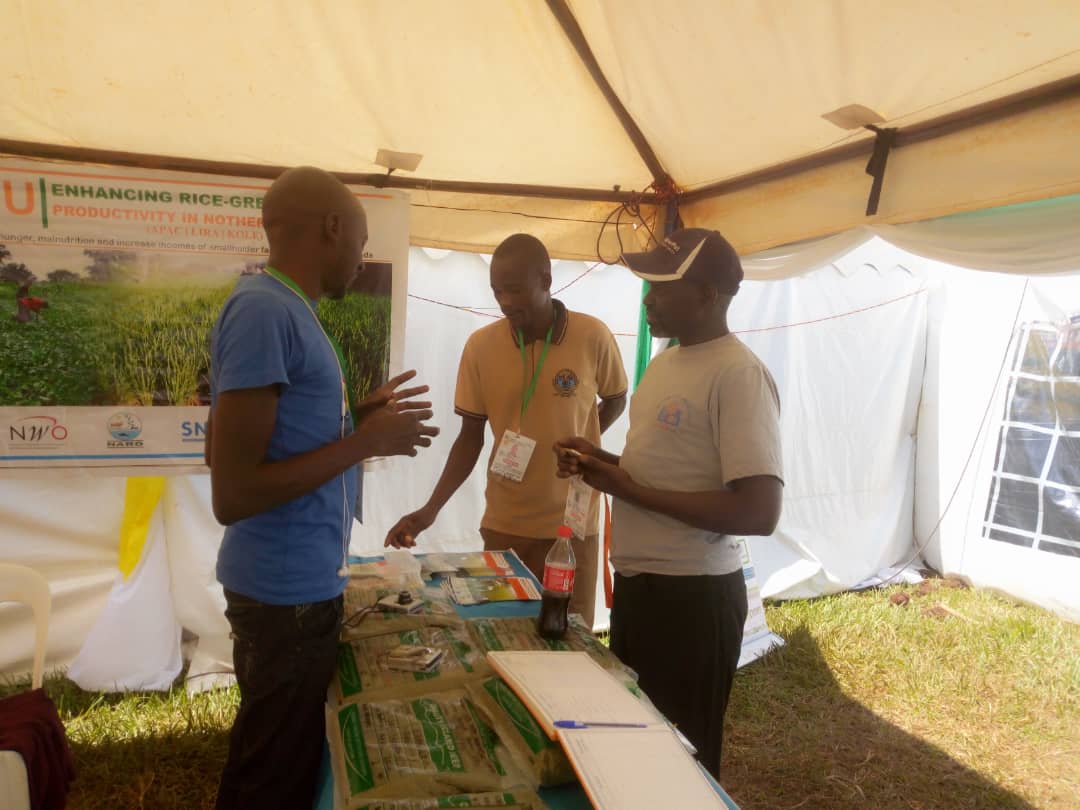 Karlvoo's tweet photo. DAY4: The @wougnet ICT tech being used in the https://t.co/10SdDfqjOF project powered by @8TechConsults  is fully being demonstrated at the Jinja National Agricultural show @mosesowiny @dpmirembe @wougnet @jlwevuze @8TechConsults @narouganda @foodplatform @WOTRO @jokello1 https://t.co/B3zmEplgYu