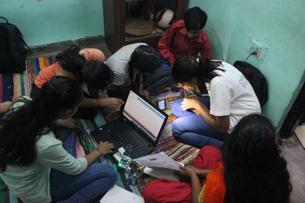 nasscomfdn's tweet photo. Nibha and many such aspirational girls, who were once #incubated under our #innovationspaces program are now mentoring the #nextgen #innovators under #girlsinnovatefortomorrow in partnership with @intelindia| #empoweredgirlsempowergirls @Shwetakhur @salonizz https://t.co/FhaC3jTlPa