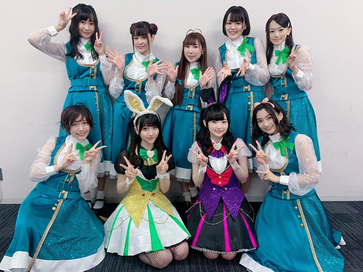 田中美海 七花ちゃんデビューしてくれてありあと みんなが自己紹介してる時に改めて実感してステージでキラキラ輝いている7人が本当に最高でしたっ 全員曲 Stay Gold ではセンターステージでまりんかとまみさんに挟まれ 花道ではまゆしぃが左隣