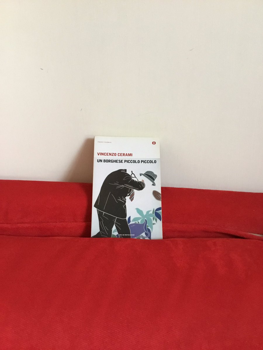 DigreLibri's tweet photo. Digressione Libresca N. 48 โUn borghese piccolo piccoloโ
Autore Vincenzo Cerami
Editore Mondadori
Anno 1976
Voto 4/5
#libri #books #leggerefabene #ledigressionideilibri #mondadori #vincenzocerami #unborghesepiccolopiccolo #picoftheday #mariomonicelli #booksalways #albertosordi https://t.co/QyaMXcTWqp
