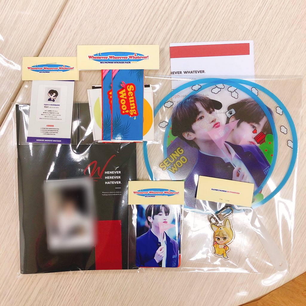HSWSupporters's tweet photo. 🎉

한승우 서포터즈 지하철 광고
최고 입금자 안내

- 응원해승우야 님

사전에 공지 된 바와 같이 
전체 특전 + 승우의 친필 폴라로이드를
배송해 드리도록 하겠습니다.

한승우 서포터즈의 지하철 광고에
함께 힘을 모아주신 우승단 여러분들께
진심으로 감사드립니다. https://t.co/zDrrjr94O2