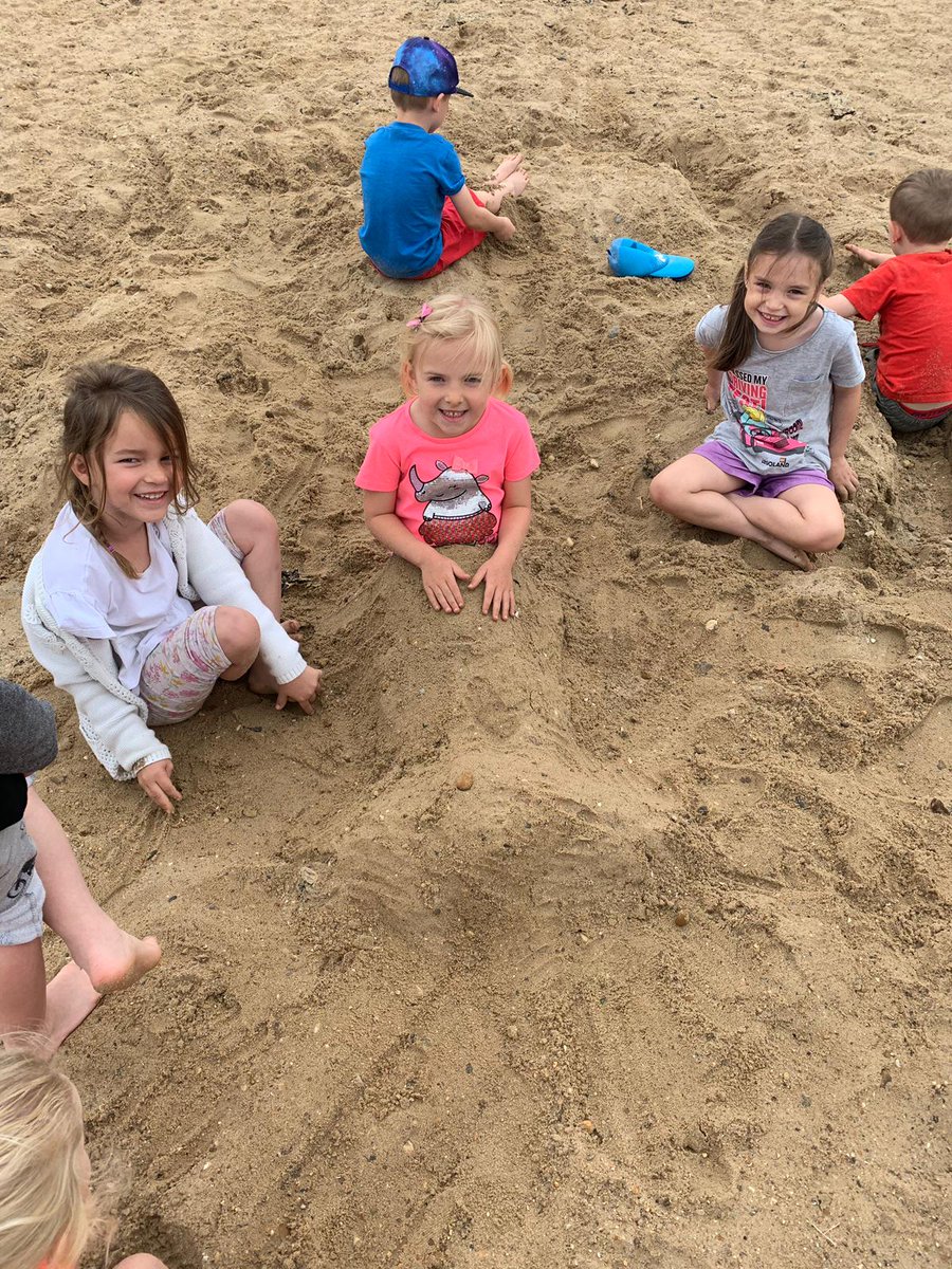 WHPrimary's tweet image. More fun from the seaside #seaside #funatthebeach