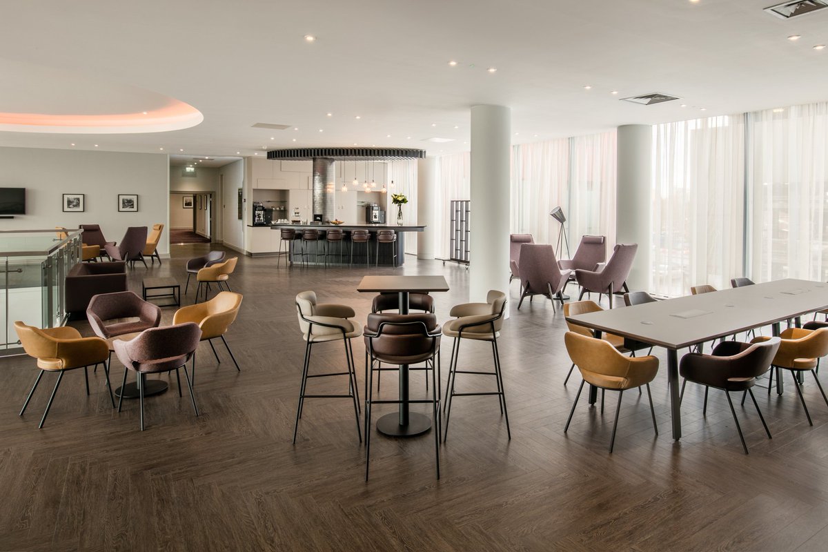 Let your productivity flow, grab a coffee in the bar and meet in our public space. WIFI is Complimentary throughout the hotel. If you want to come and see the hotel then get in touch. +44(0) 207 055 2112 or email sales@cpdocklands.co.uk

#events #meetings