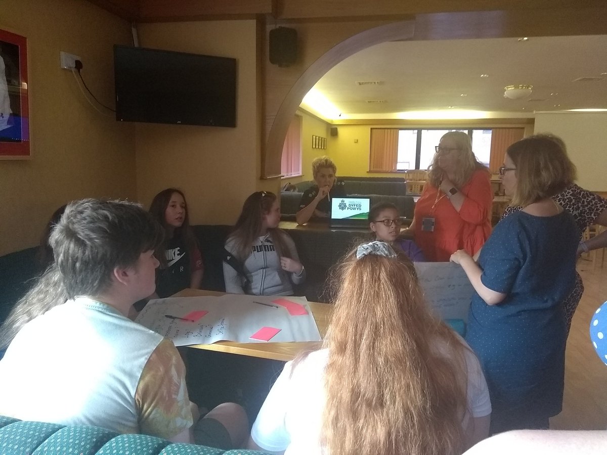 Visiting the police commissioner with Penparcau Youth.
 @YPenparcau,
<a href="/DPOPCC/">Com|Dyfed-Powys</a> , <a href="/Peoples_health/">People's Health Trust</a> ,<a href="/TNLComFundWales/">The National Lottery Community Fund Cymru</a>