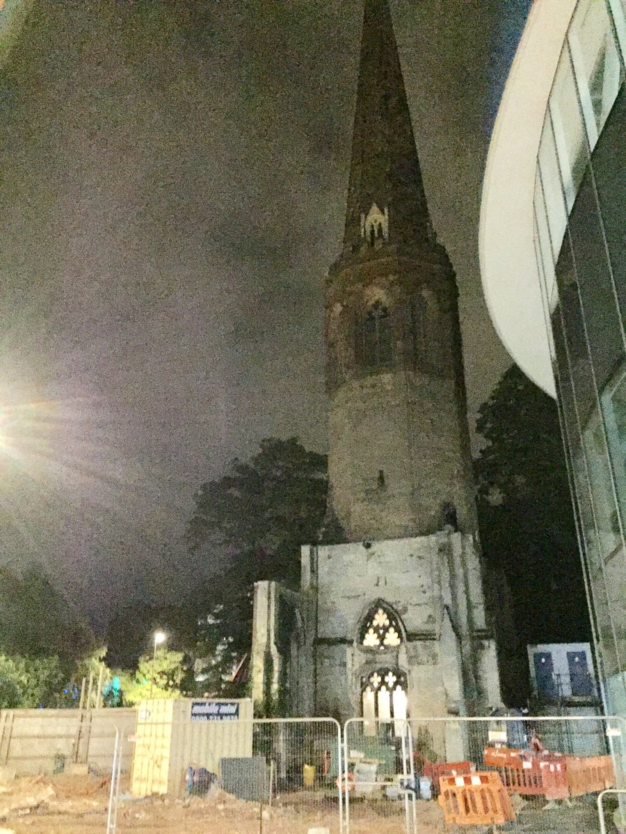 MPBAUK's tweet photo. Spotted a #MMSpotted @MobileMiniUK unit under one of the three spires in #Coventry
#threespires #3spires #storage #construction https://t.co/UhJTB0Tql7