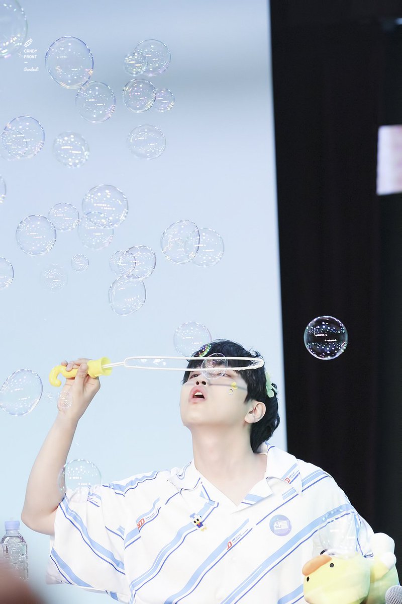 Candy_Sandeul's tweet image. 190714 대전 팬싸인회 #B1A4 #삼돌 #산들 🍬

종일 너를 그려보고 있어❤️