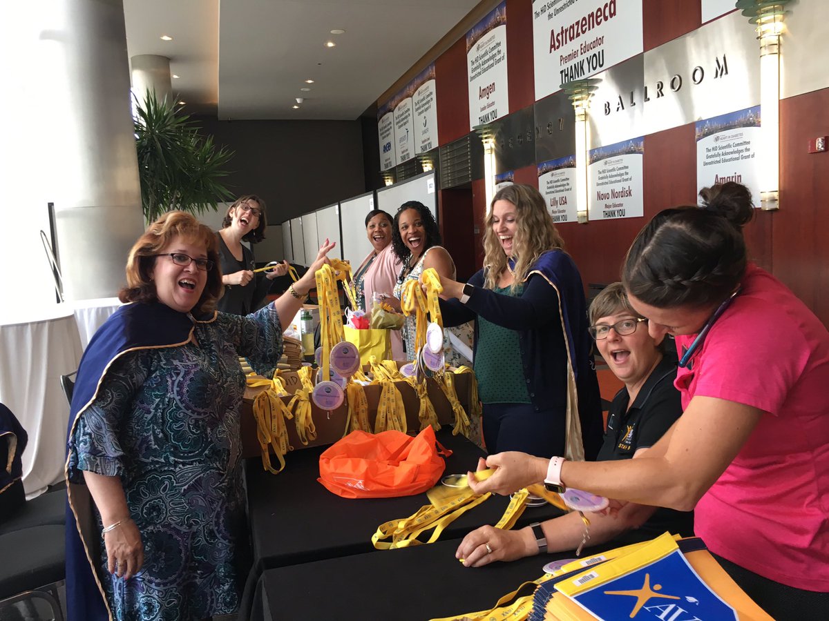 Many Hands Make Light Work! #Thanks @AVID4College Staff for helping Team @BCPS_AVID We are ready for #Limitless learning with our 300+ @BaltCoPS colleagues! @AVIDEasternDiv