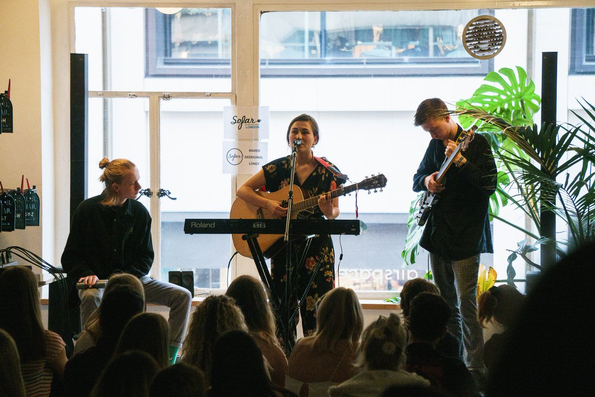 AirspaceLondon's tweet photo. #Flashback to Friday and another fantastic evening of So Far Sounds at air space! Stunning live #music performances from @maredwilliams97 @DeeRiginal and @Longy500 to a packed house - we can't wait to do this again @SofarLondon! #sofarldn https://t.co/HkOi4xPqml