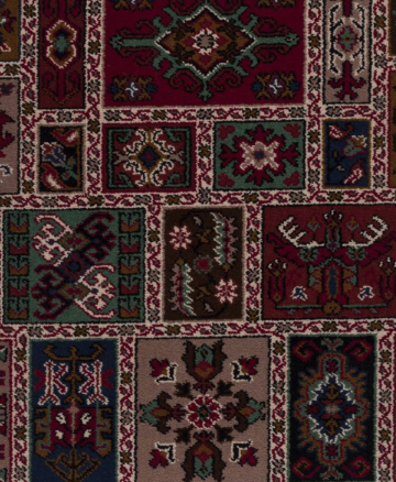 AxminsterUK's tweet photo. Our Torbay carpet in Persian Green is something to behold 😍 Intricately designed for a truly classy finish. Patterned carpets have made a huge comeback this year and we are so excited to see this trend evolve #axminstercarpets https://t.co/h250r6PRLi