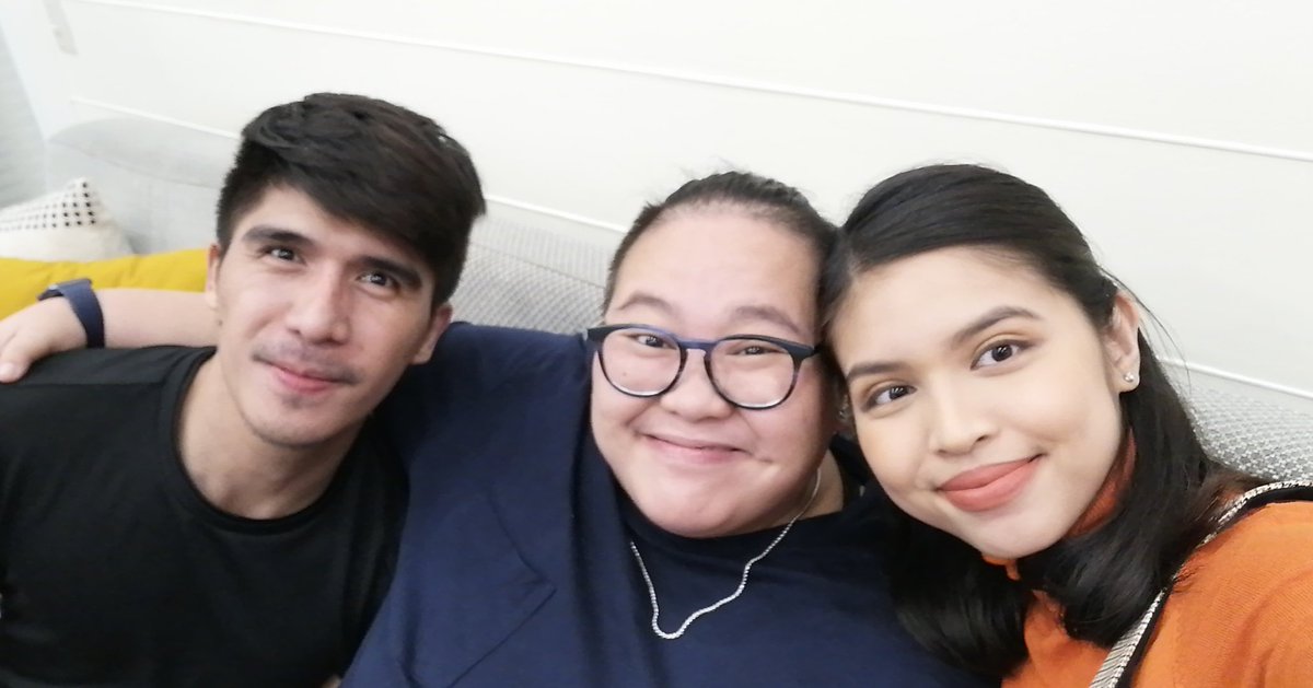 pat_05's tweet photo. Namiss ko kayoooo!!! Miss ka na din namin @imbarbarasastre!!!! Love you guys!!!! 😘😘😘 @mainedcm @MBUycoco https://t.co/Kcs6OZx93P
