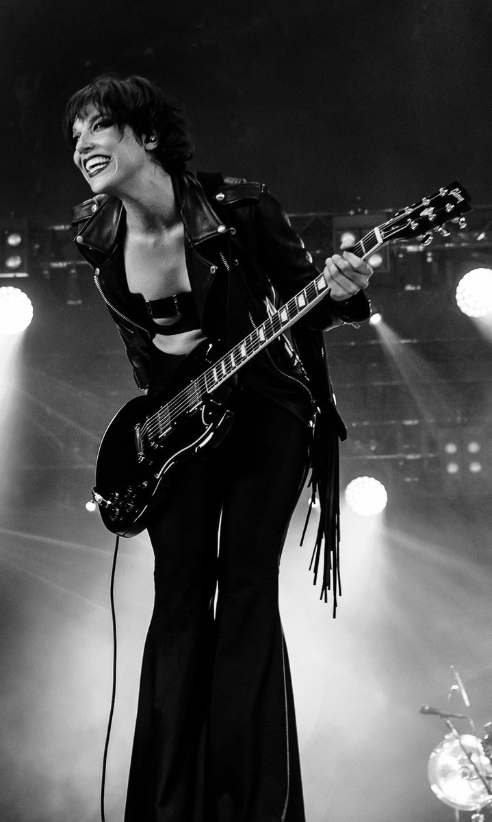 HalestormRocks tweet media