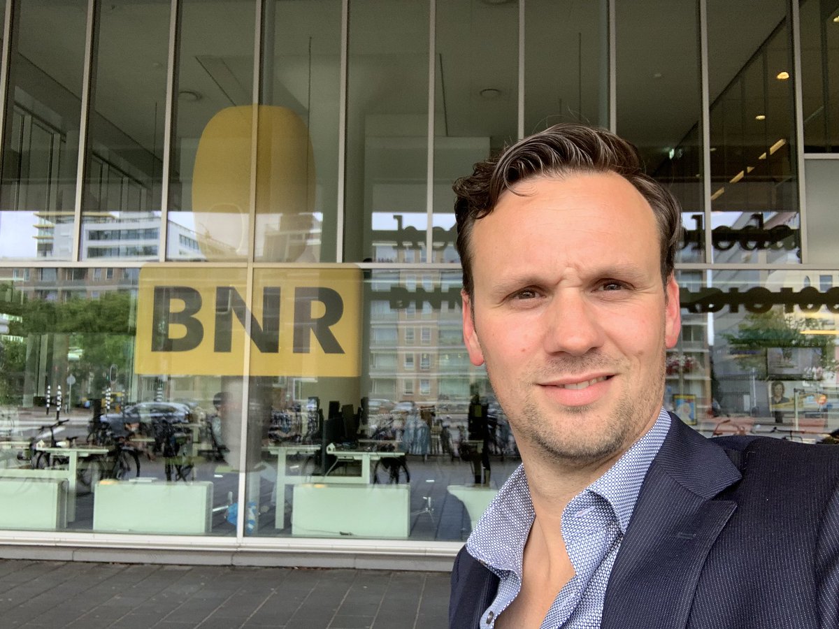 Zojuist een gave podcast opgenomen bij BNR met Ben Tiggelaar over mijn boek ‘Ontwikkel je leiderschap’. Binnenkort bij u op de ether en op allerlei podcast kanalen.  #BenTiggelaarPodcast #BNR #ontwikkeljeleiderschap
