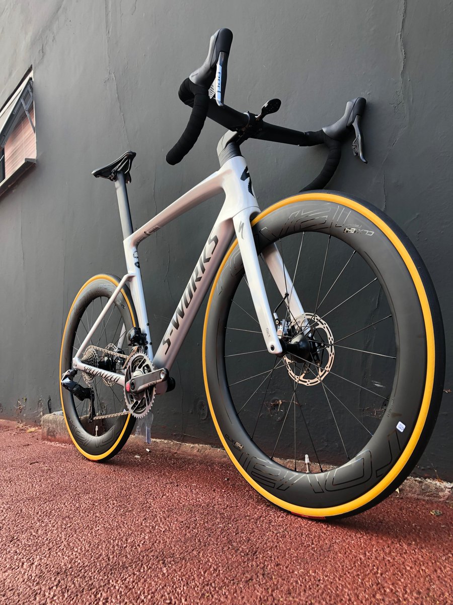 southdownsbikes's tweet photo. 2019 Specialized S-Works Venge Disc - SRAM ETAP!Nearly ready for collection.
#specialized #venge #vengedisc #southdownsbikes #sramroad #etap #cycling #bikeporn https://t.co/iq3MMpIZ7M