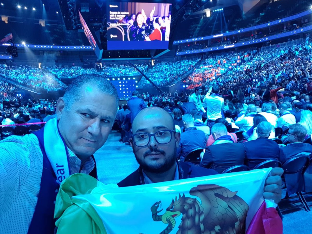 ReneeIMCloud's tweet photo. Congratulations to @lafk69 @olopezrrii and the @IngramCloud #Mexico team for winning @MSCloud Mexico Partner of the Year #msinspire2019 https://t.co/INq432Xkoc