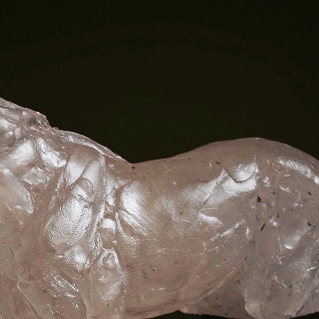 SRevennaugh1's tweet photo. GLASS &amp; STEEL || (1/2) another exciting collab with @sethfairweather ✨✨✨ #castglass #steel  #equinesculpture #horsesculpture  #equestrianstyle
.
.
.
.
#equestrianlife #equestrianart #equestrian #equestrianfashion #horse #horseart #equineart #cheval #… https://t.co/mthicr6wWN https://t.co/XGh5AIDr3L