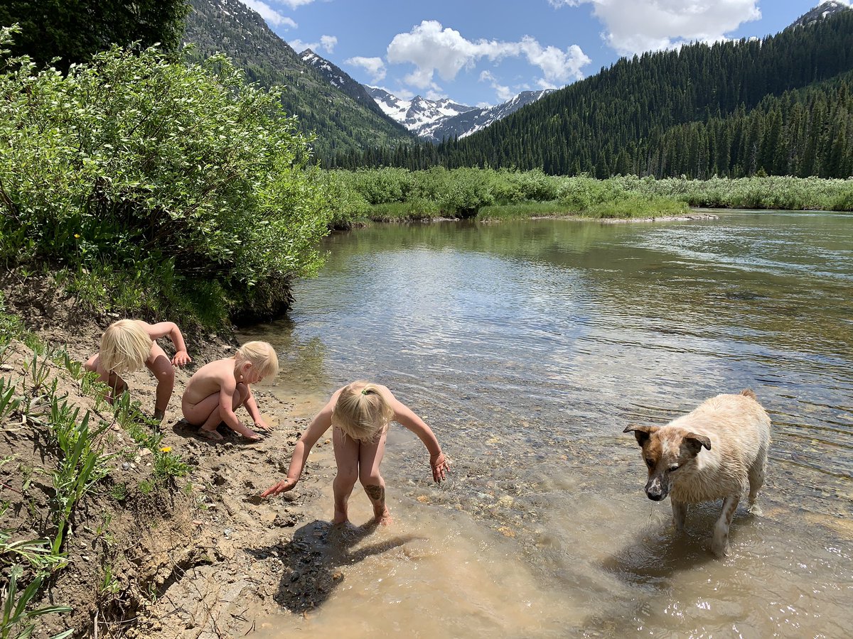 kimhavell's tweet photo. Magical week in the mountains, getting deep in the wilderness with our kiddo and friends. #northerntetons #linnoutfitters https://t.co/iMXU0Efgvp