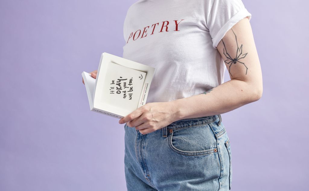 Mediabistro's tweet image. How poetry and rhythm can help you write powerful copy - mbist.ro/2Gbp4jm #creativecopy #writer