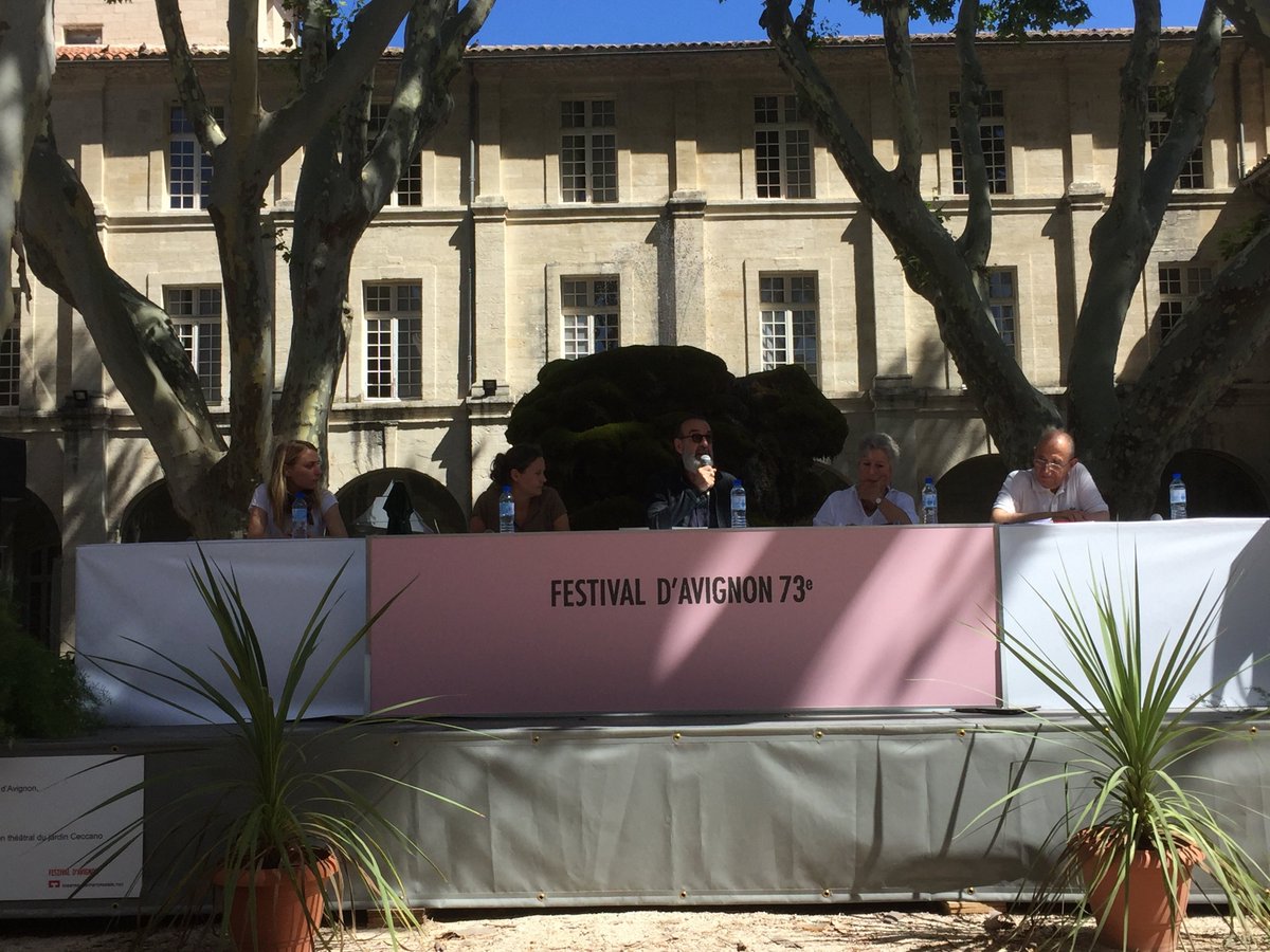 #FDA19 <a href="/Maison_Pro/">Maison des professionnels du spectacle - Avignon</a>  «Sortir de cette idée que la culture est progressiste par essence» (Nathalie Garraud) - #Compterendu du débat «Le pouvoir du visible, l’autorité de l’invisible» organisé par <a href="/FestivalAvignon/">Festival d'Avignon</a>  avec <a href="/ACDN_/">Association des Centres dramatiques nationaux</a> ici ➡️ bit.ly/2LQ14pE