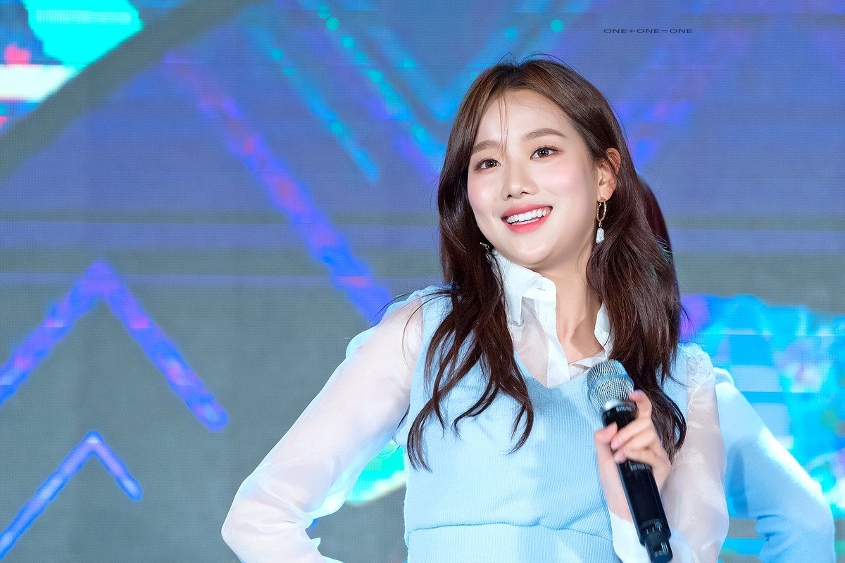 chaekyung_0707's tweet image. [19.04.26] 남원 와글와글 시장가요제 #TheRuby #예쁜게죄  #에이프릴 #APRIL #이나은 #ナウン #naeun