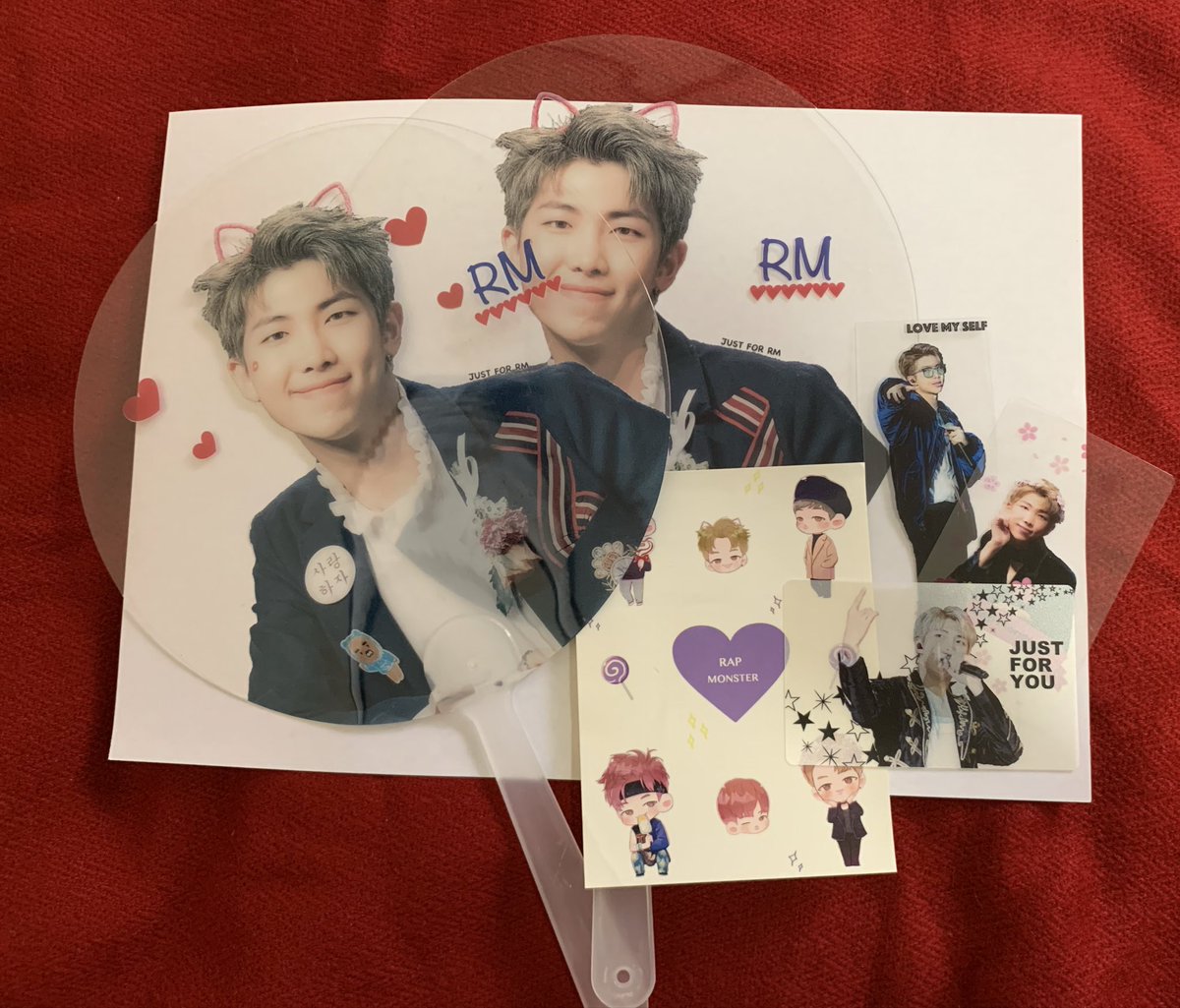 Mono_qvp's tweet photo. @Justfor_RM 님
@Justfor_RM_JP 様

너무 귀엽다🥰
소중하게 여기겠습니다💜

14日静岡にて可愛いうちわとカードを購入させて頂きました✨
大切にします、ありがとうございました💜 https://t.co/wnqjQJQY6g