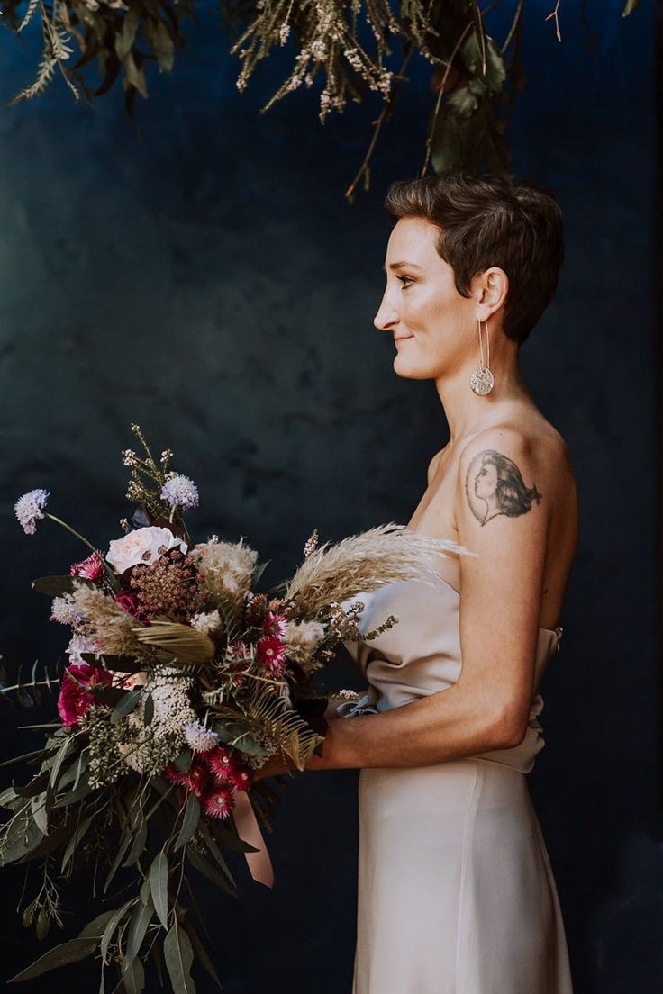 YoufashionNet's tweet image. Beautiful Brand Wedding #Dresses  : #weddingbouquet #straplessgown    Photos: Jackson Grant Weddings - - youfashion.net/wedding/dress/…