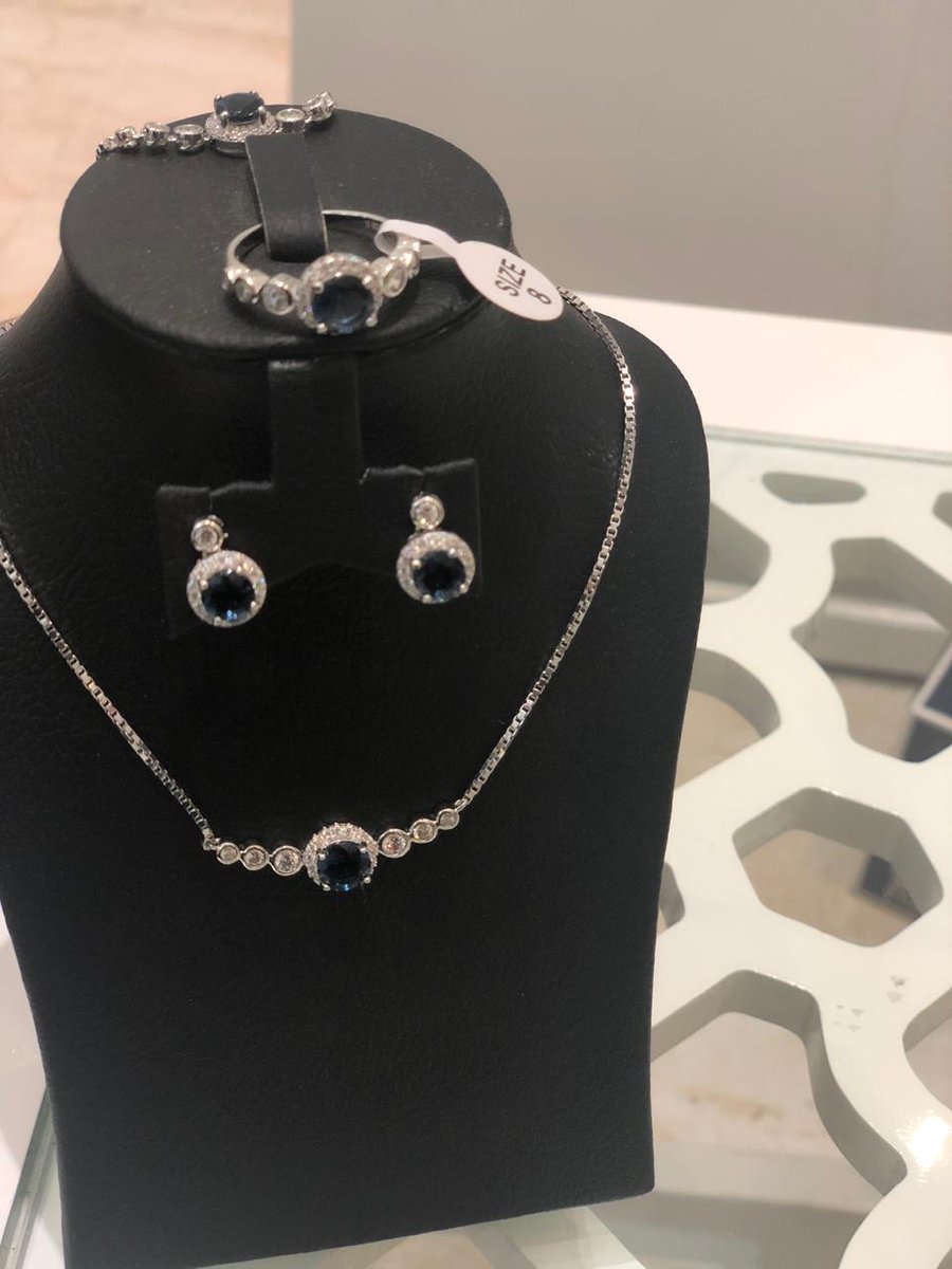 تسوق الأثاث عبر الإنترنت بوتري بارن الكويت