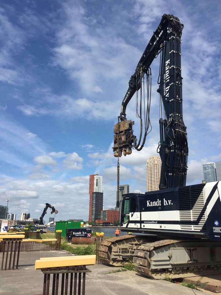 Work in progress! Eneco gestart met de werkzaamheden voor de aanleg van de WKO installatie. #bayhouse #rotterdam