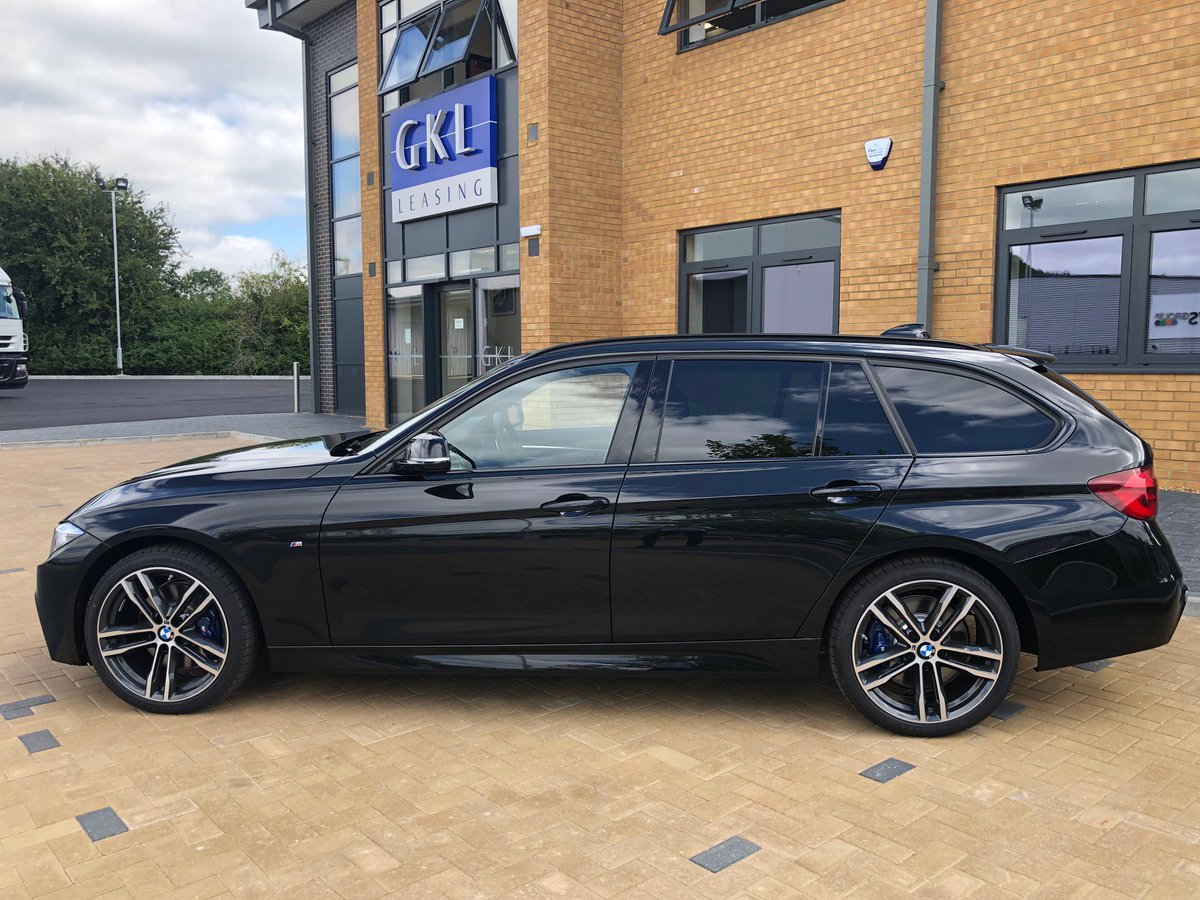 Gkl Leasing In Stock Bmw 3i And 330i Touring Shadow Edition M Sport Autos In Black Sapphire With Heated Front Seats And Professional Media Packs Reserve Yours Today 8500