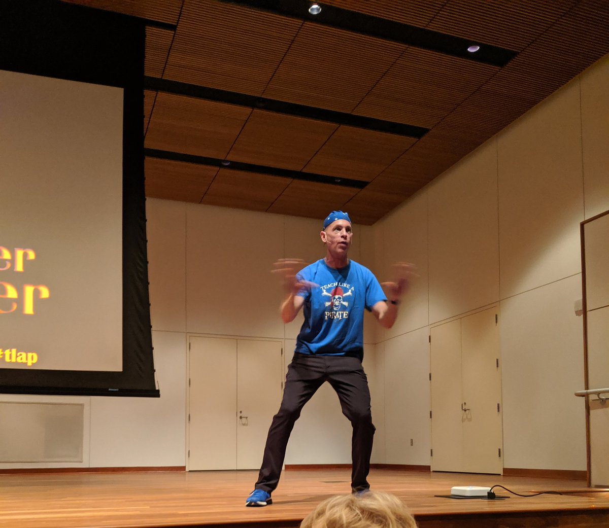 SharayahGariepy's tweet photo. Learning how to teach like a pirate with @burgessdave ! #tlap #scienceonthegrand @we_are_vaei https://t.co/DUIBPdXKH5