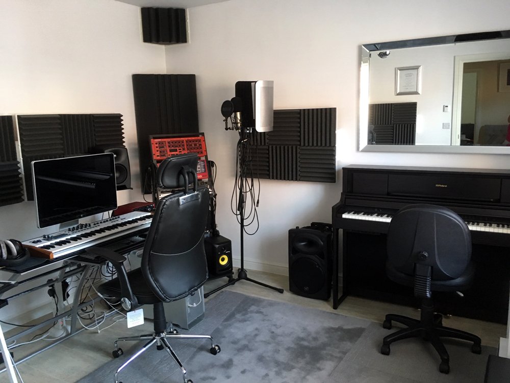 We have just reconfigured our @zirenz studio so all set up now for #songwriting #musicproduction & #VocalCoaching projects in Wales UK @bucksmusicgroup @AbsoluteLtd @Synclinks @rhibram @Roland_UK @ArturiaOfficial @Genelec @Apple #Logic @iZotopeInc @rodemics @Melodyne @tchelicon