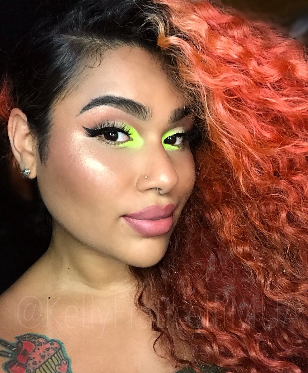 KFraticelliMUA's tweet photo. 🤗 New look who this? Lol I clean up well.. used @MakeupRevUSA palettes to create these eyes, you know tryna get on this #makeuprevolutionprlist lol 😅😅 https://t.co/rAempvTeBN