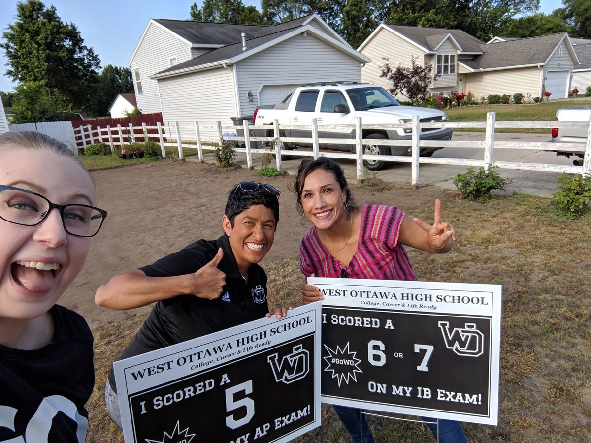 Acknowledging the hard work and effort of our WO students.  #gowo #makeemsaywo #APIBscholars with <a href="/Mrs_Willcock/">Bethany Willcock</a> Sra. Castilleja