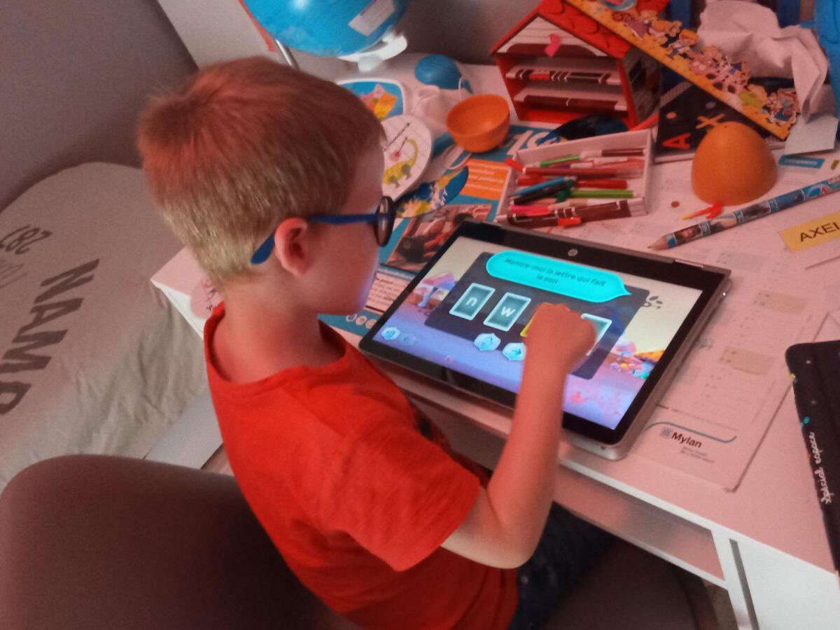 fabaudat's tweet image. Et si on apprenait à lire avec #graphonemo ?
Le cahier de vacances électronique parfait pour passer de GS à CP!
💪 Testé et approuvé par mon fils 
👏 Merci ⁦@MagikEduk⁩ 
📱 A télécharger sur Apple Store et Google Play 
#EdTechforgood