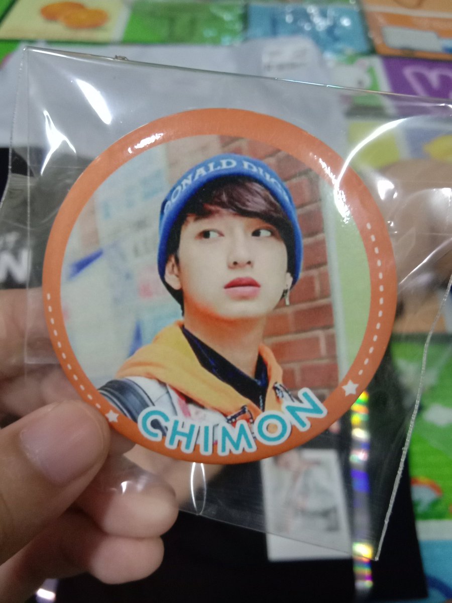 crexmii's tweet photo. งื้อ~~~~น่ารักมากเลย ของก็น่ารัก พี่ชิม่อนก็หล่อ. จะสนับสนุนพี่ชิตลอดเลยนะ @chimon_family
@Chimonac
#CMFCollection
#ChimonWachirawit https://t.co/RcqPRMk9kl