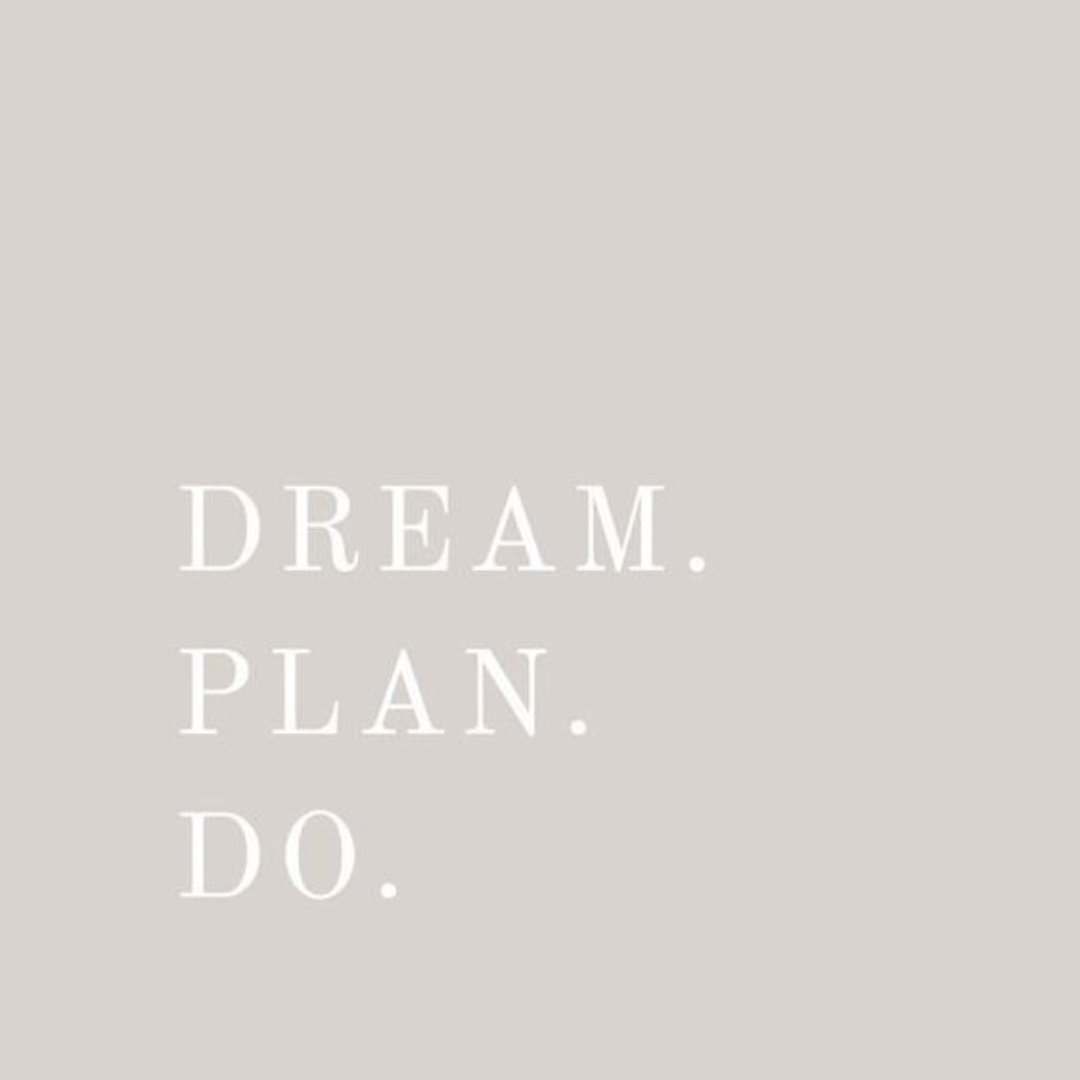 SocialBoxUSA's tweet photo. Happy Monday ladies and gents! Quick #motivationalmonday for everyone to get after it today and "DO"!☀️😆 https://t.co/OjM8dpecbk