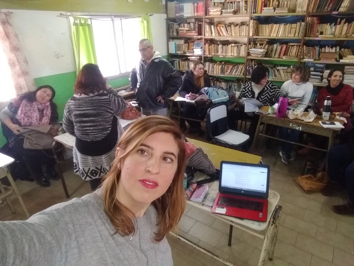 ProfeMeriP's tweet photo. Acompañamiento a #Secundaria1 @TigreCiie docentes de diferentes áreas planifican en el marco del ABP
#ABP #ETRTIC
@VicZorraquin https://t.co/gbUJkGlb1Q