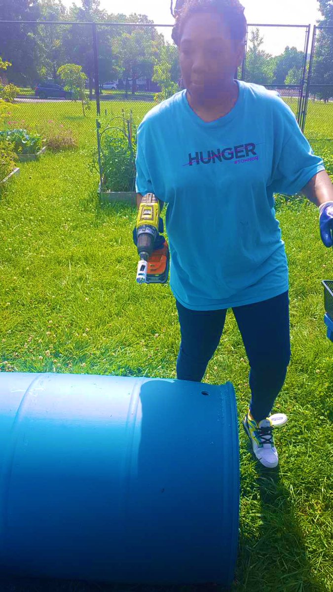 DrFaniel's tweet photo. By connecting w local farmers to build rain barrels &amp; gardens, I was able to partner &amp; feed food insecure kids on weekends. They usually eat once a day M-F if they receive free school lunch.  #FoodFriends #ChooseKindness @kindness_org #GardenGAB @ZPhiB2020 #ZetaActsofKindness https://t.co/c2BFjnnufn
