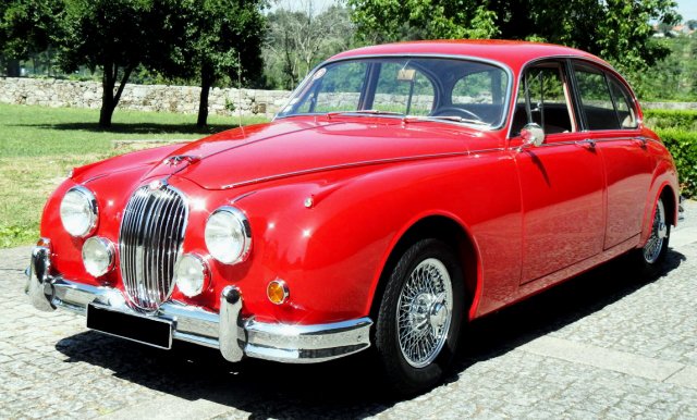 choosethemoon's tweet photo. J. Barquinha - Jaguar MK2 3.8
A amazing luxury classic car ! 🚗😎👌
#follow @choosethemoon
#choosethemoon #Jaguar #jaguarmk2 #classiccars #luxurycars #driving #classiccar #redclassic #vintagecar #Portugal
https://t.co/O8xnnPxvea https://t.co/8XKaO0WeBD