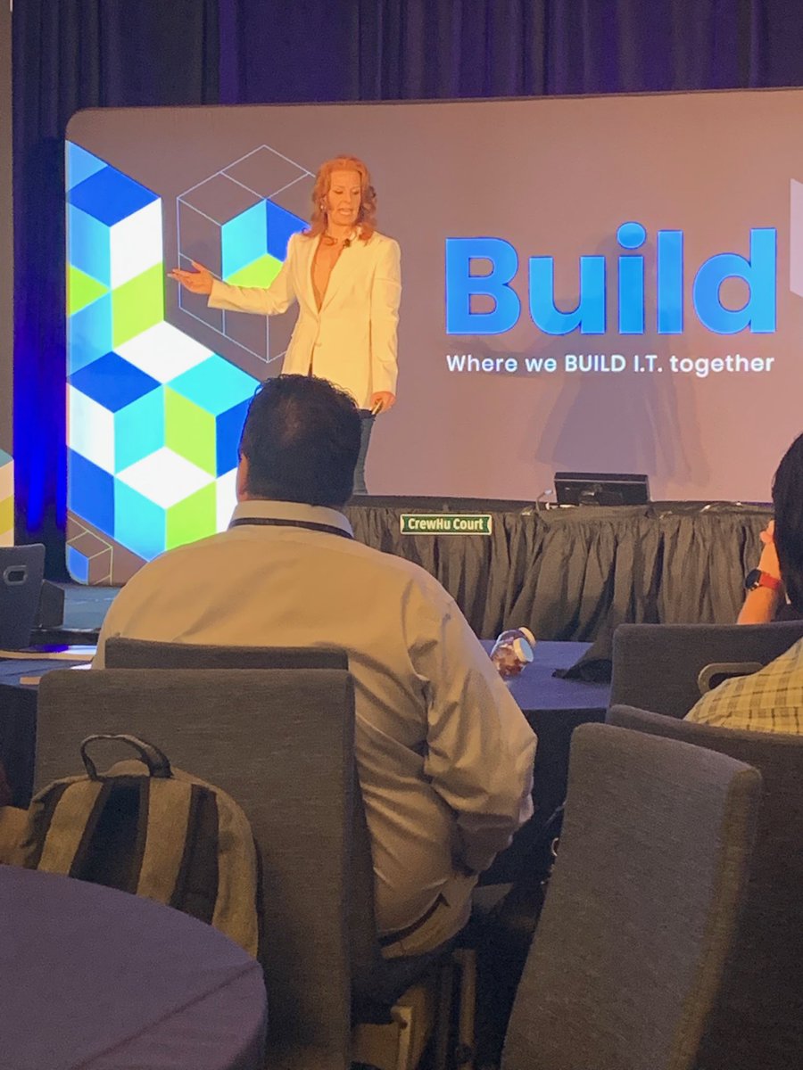mmikesell3's tweet photo. If you are a CEO, you are in sales! Remember Attention and Trust are critical.  Great keynote from Robin Robbins.   #BuildIT19 #Insperity  #takecareofyourcustomer #robinrobbins. https://t.co/iJkYrx06fe
