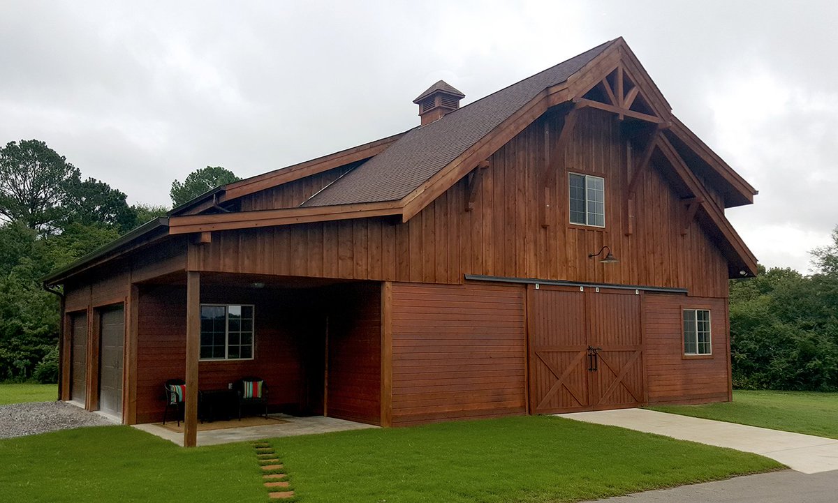 BarnProsWA's tweet photo. What looks like a barn, acts like a shop, and sleeps up to 16? Our Denali apartment! From 1,300 to 2,600 square feet of living space + a shop to match. #MondayMotivation #BarnPros https://t.co/aNSFf8veTi