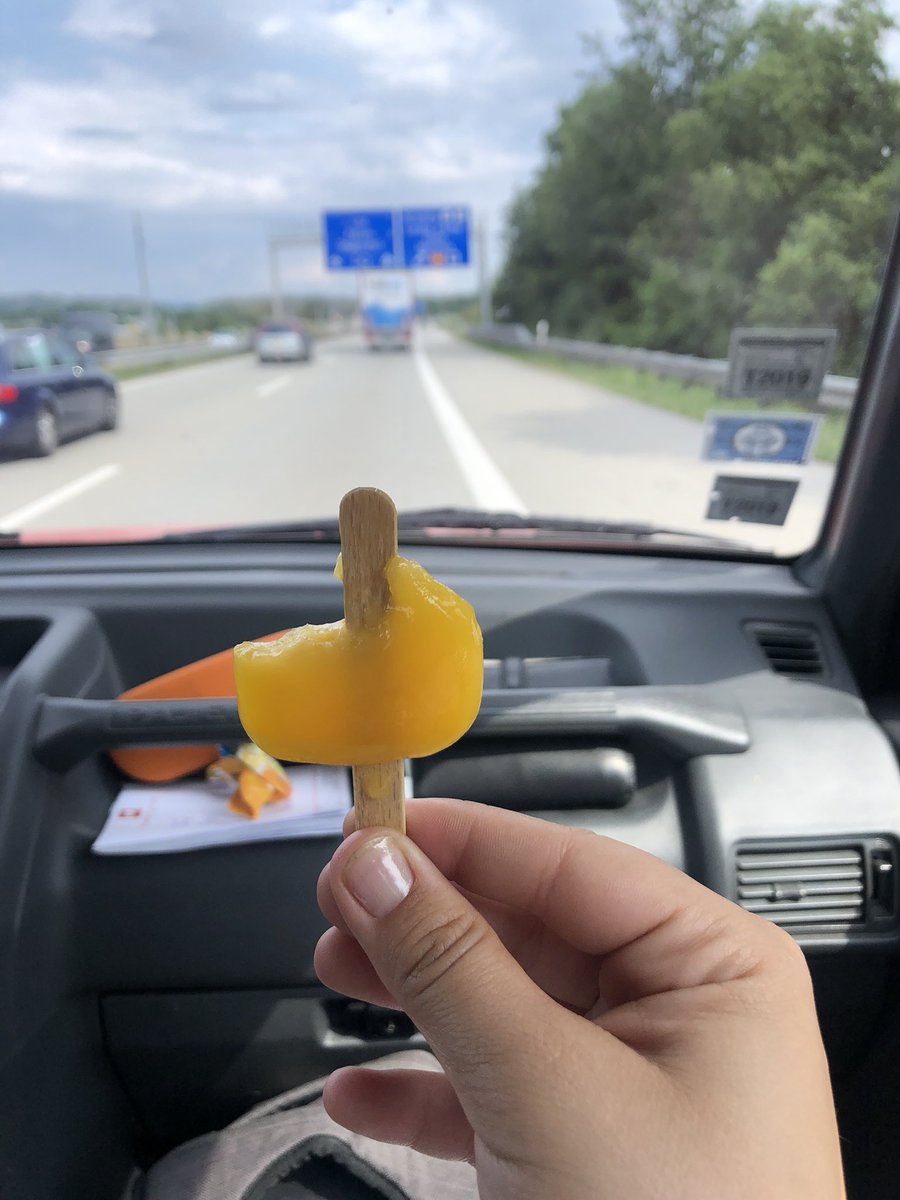 Akoneira's tweet photo. Ich an den Ingenieur an der Tanke: „willst du ein Eis?“

Ingenieur: „ach ne Danke!“

5 Minuten später: ihr könnt zweimal raten wo der Rest hin ist...😑😑 #typischmann https://t.co/0eC6zF4OSh