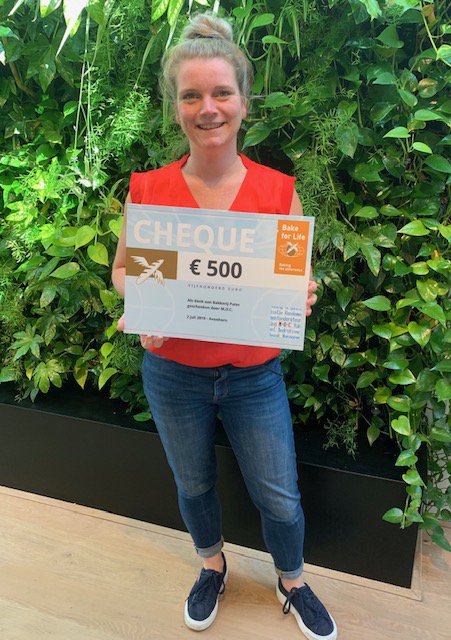 Als dank voor de loyaliteit en prettige samenwerking tijdens de M.O.C bezoeken bij Bakkerij Pater heeft M.O.C een bedrag van € 500 geschonken aan de Stichting Bake for Life.

Hiermee ondersteunen we kansarmen het bakkersvak te leren en een betere toekomst op te bouwen in Afrika.
