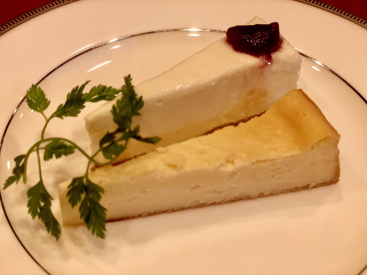 りゅうちゃん 今日の〆は 心斎橋にあるle Premier Cafe のチーズケーキ ベークトチーズケーキとレアチーズケーキの2種類を半分ずつ頼めるのはありがたい ベークトもレアも しっかりおいしい 夜までおいしいコーヒーとチーズケーキをいただけるのは りゅうちゃん 今日の〆は 心斎橋にあるle Premier Cafe のチーズケーキ ベークトチーズケーキとレアチーズケーキの2種類を半分ずつ頼めるのはありがたい ベークトもレアも しっかりおいしい 夜までおいしいコーヒーとチーズケーキをいただけるのは