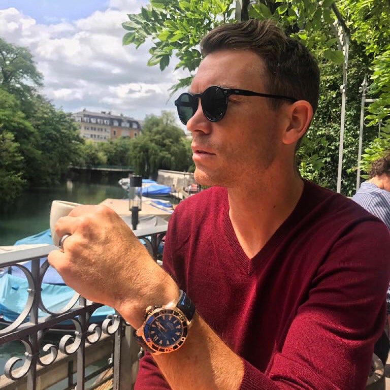 LichtsteinerSte's tweet photo. Coffee time with my #carlfbucherer #patravi #scubatec #advertising https://t.co/01pqyz6yme